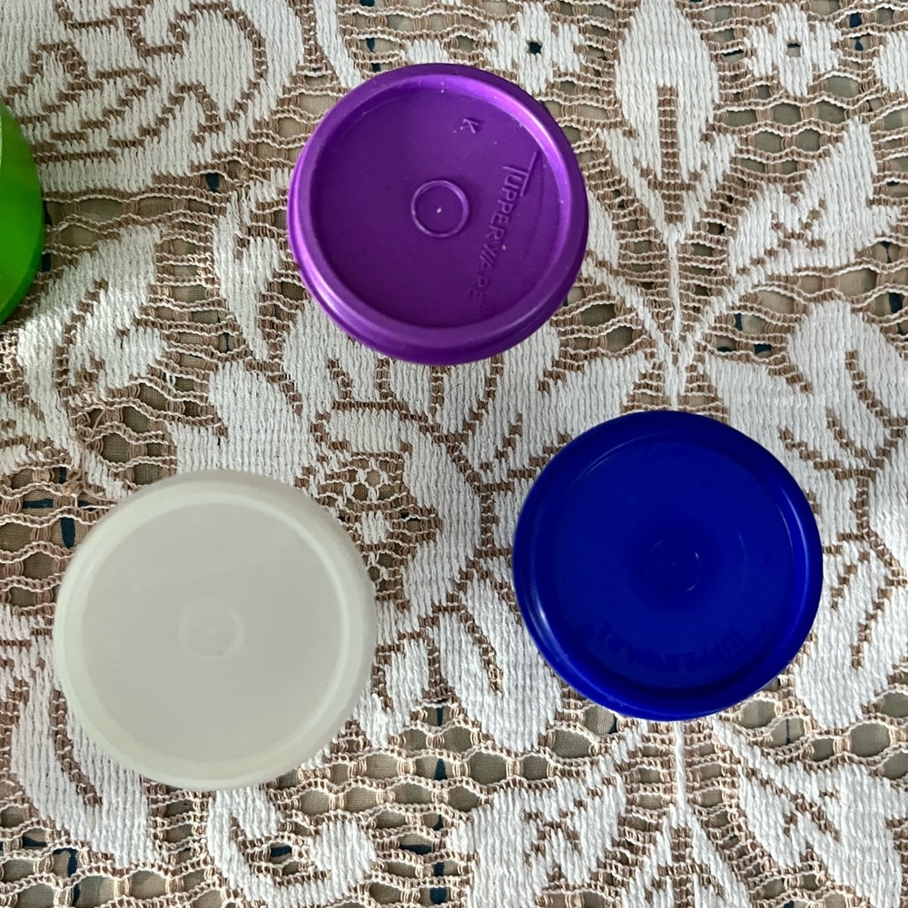 Tupperware Stackable Storage Containers 3 Snack Cups & 3 Midgets Mini 2 ozs - Picture 4 of 5